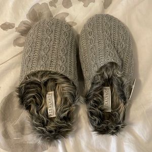 New P.J. Salvage slippers S/M